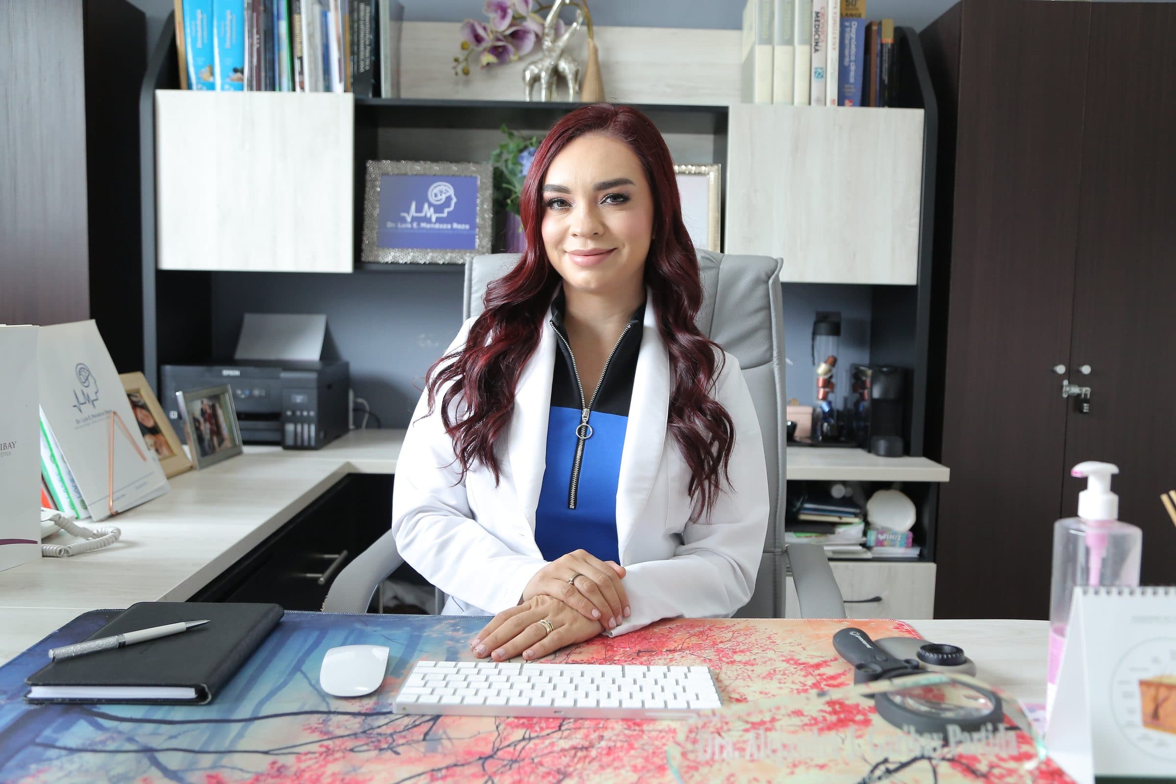 Dra. Alejandra Garibay, especialista en dermatología